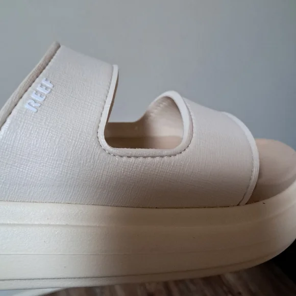 Reef Sandals Modern Beige Platform Comfort - Picture 5 of 7